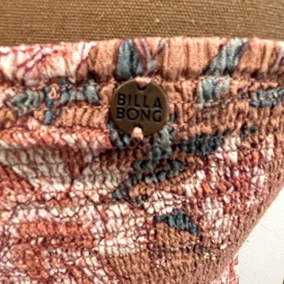 Billabong size xs off shoulder floral shirt - Picture 5 of 10